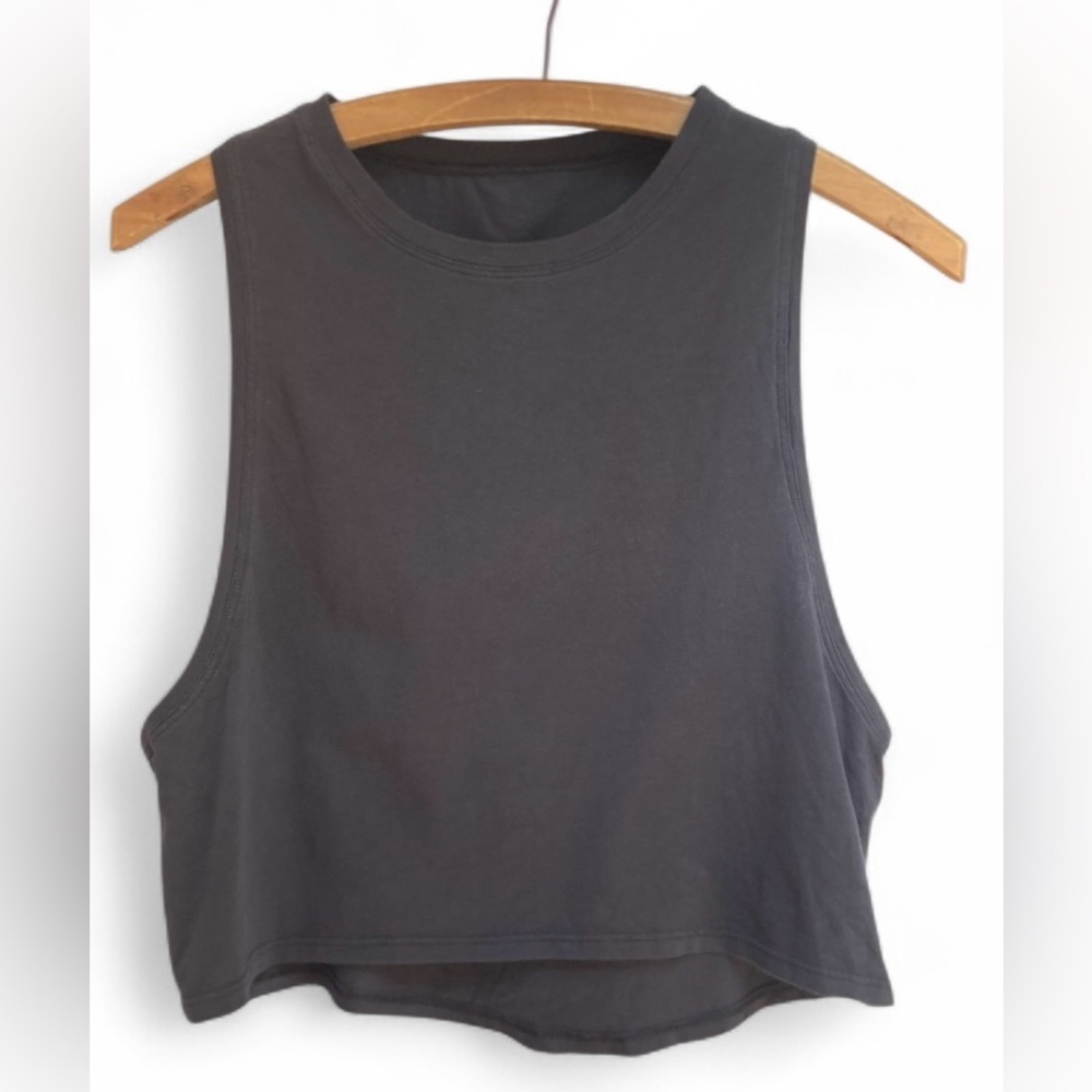 Lululemon Women's Size 4 Black Cropped Tank Top Open Back Yoga Gym Activewear